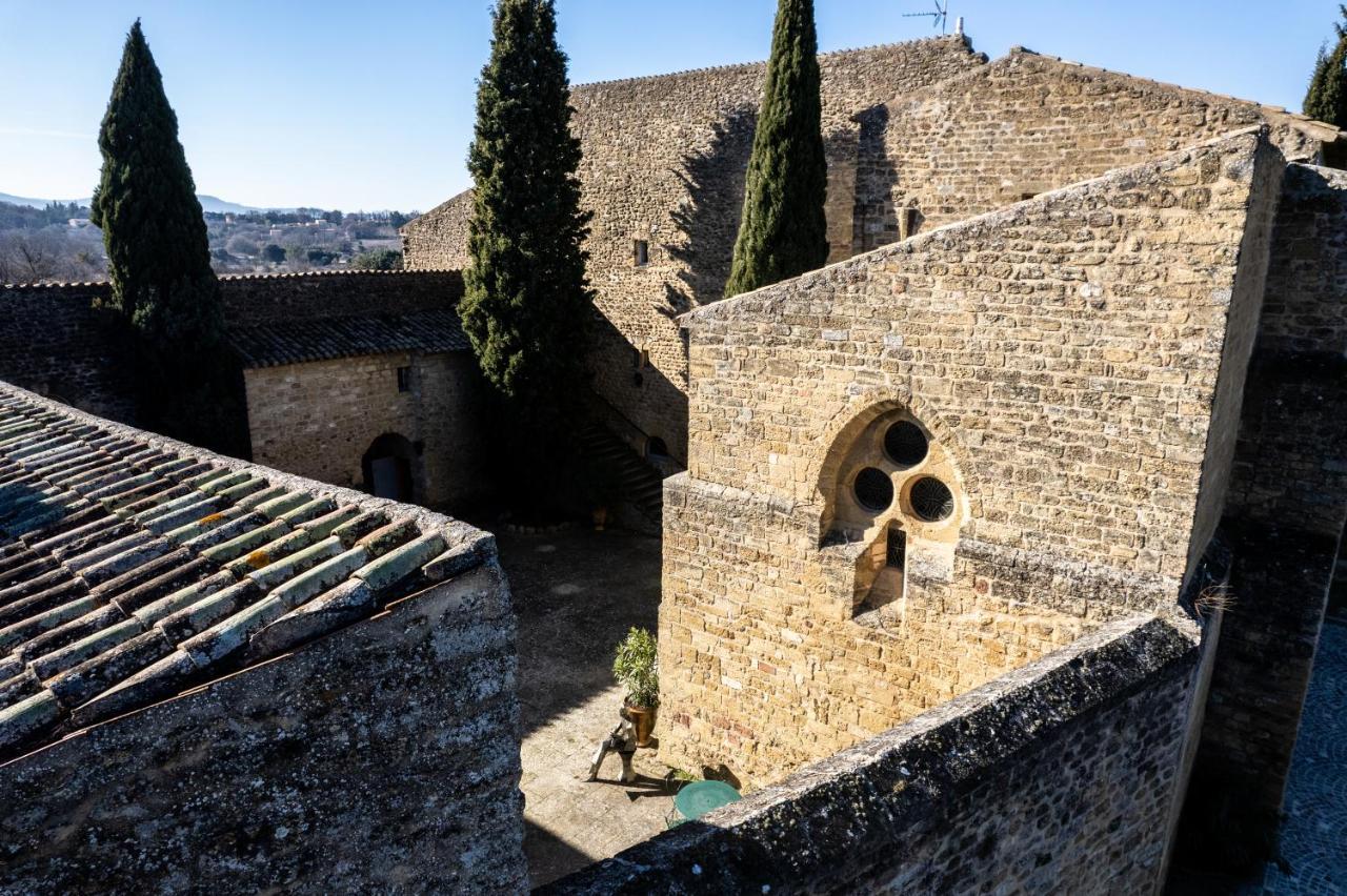 Chateau Saint-Pierre De Mejans Puyvert Екстериор снимка