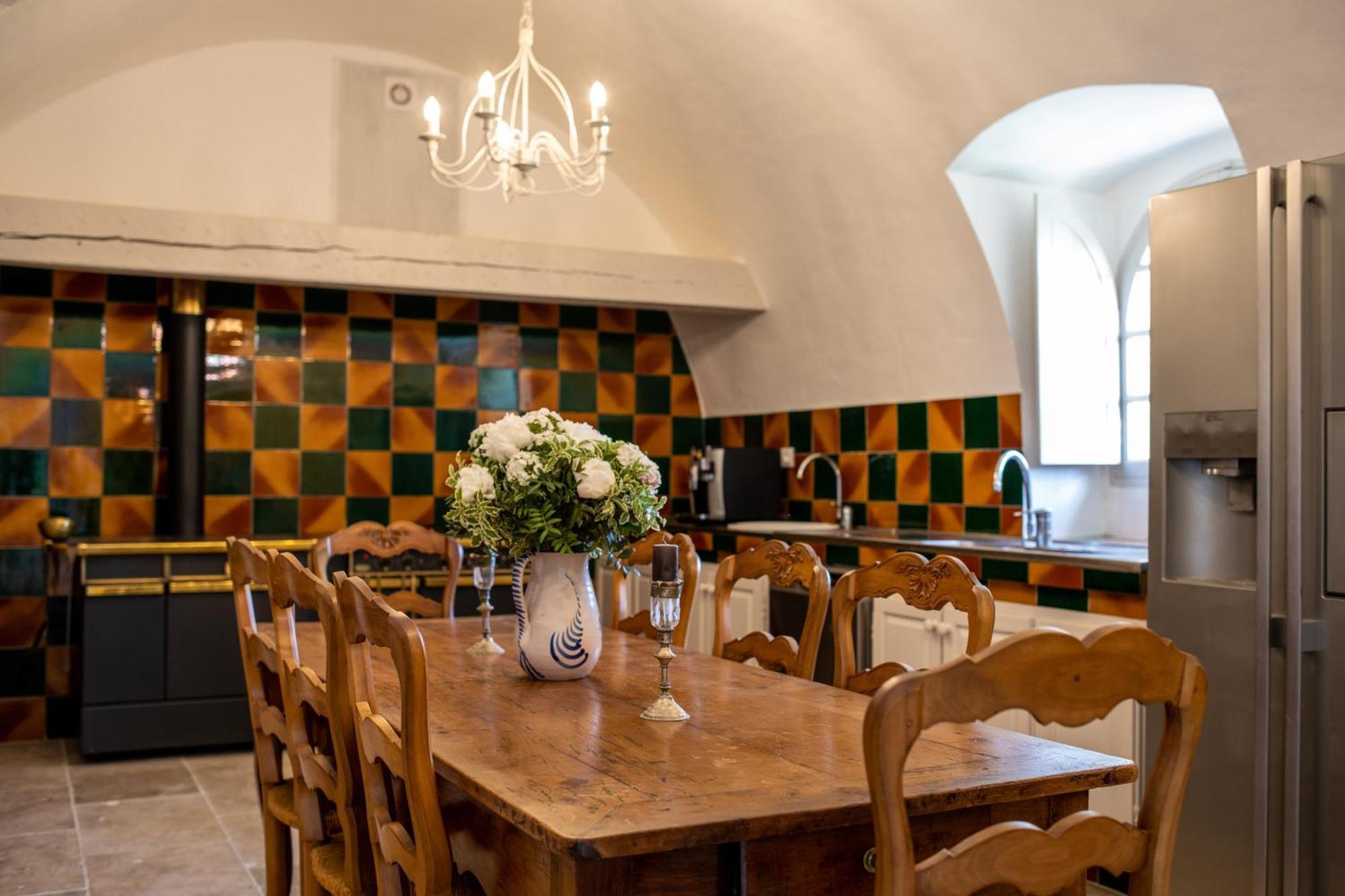 Chateau Saint-Pierre De Mejans Puyvert Екстериор снимка