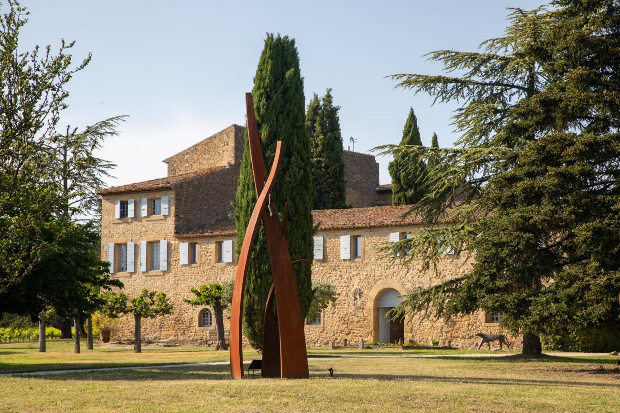 Chateau Saint-Pierre De Mejans Puyvert Екстериор снимка